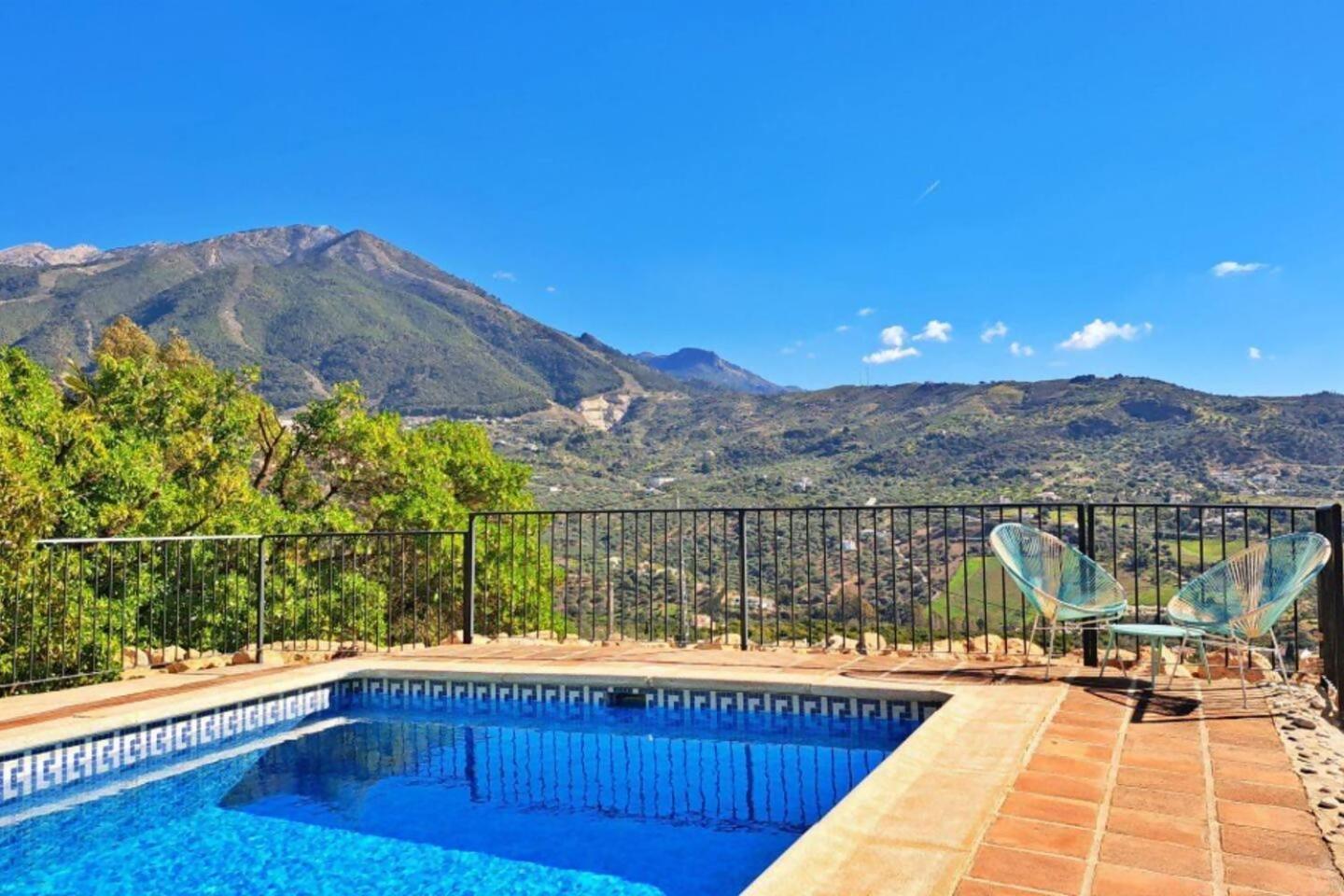 La Perla Andaluza Villa Alcaucín Exterior foto